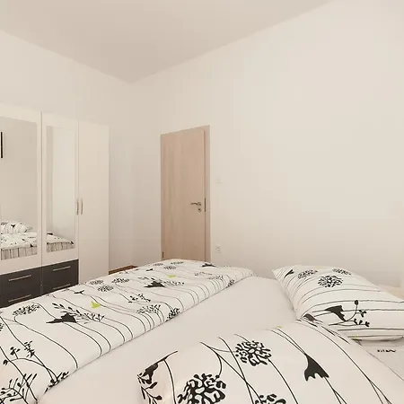 Tanja Apartment